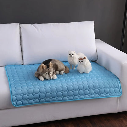 Frosty Lounge: Extra Large Dog & Cat Cooling Sofa Pad