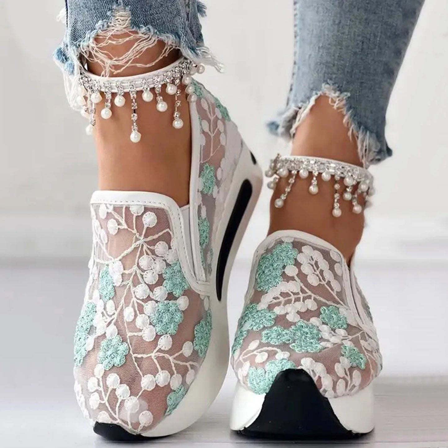 Floral Comfort Thick Sole Shoes: Breathable Mesh Sneakers for Women