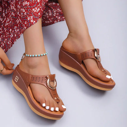 Ocean View Platforms: Non-Slip Summer Sandals for Ladies 2024