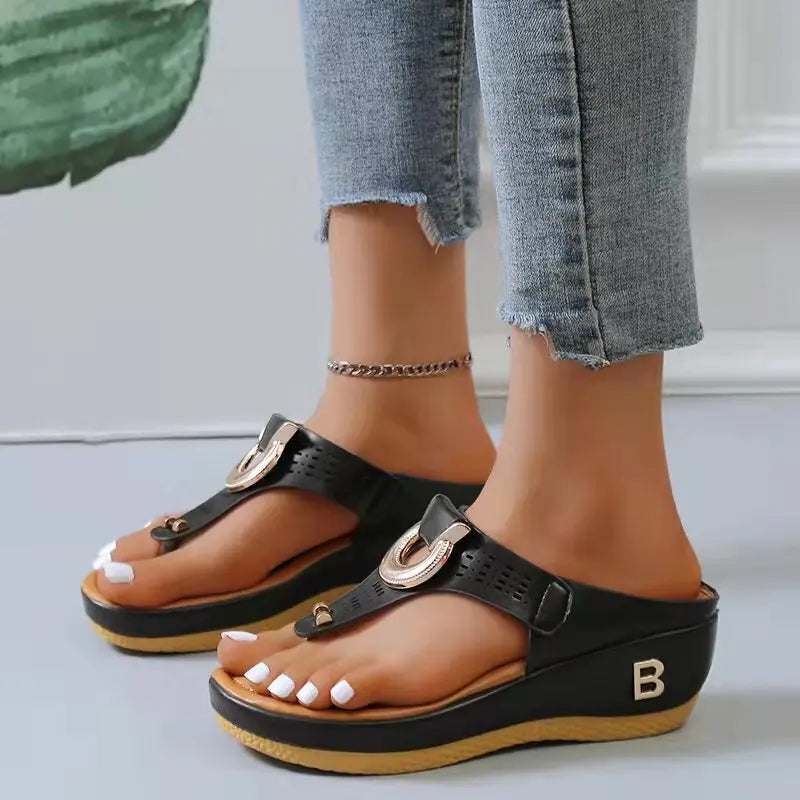 Ocean View Platforms: Non-Slip Summer Sandals for Ladies 2024