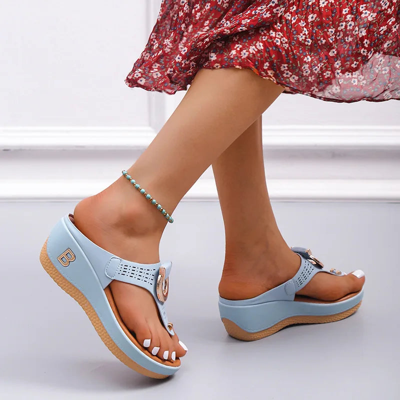 Ocean View Platforms: Non-Slip Summer Sandals for Ladies 2024