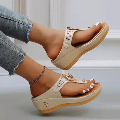 Ocean View Platforms: Non-Slip Summer Sandals for Ladies 2024